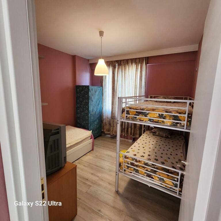APARTAMENT 2+1 ME QIRA - PRANE SPITALIT HYGEA