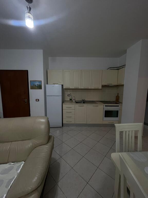 Affittasi appartamento 2+1+2 ad Astir/ 55.000 lek