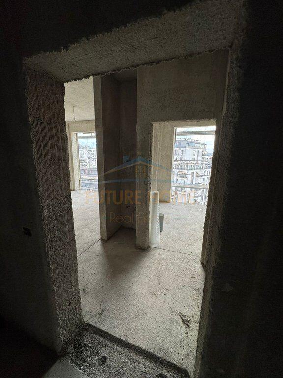 Shitet, Apartament 1+1, Fusha e Aviacionit, Tiranë