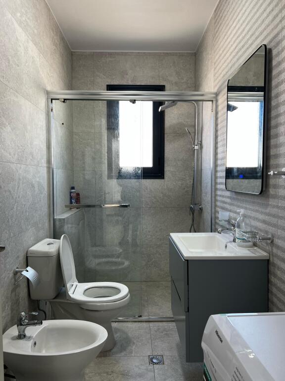 IN AFFITTO, Appartamento 2+1 con Perfetta Vista Mare, Situato a Lungomare!!!