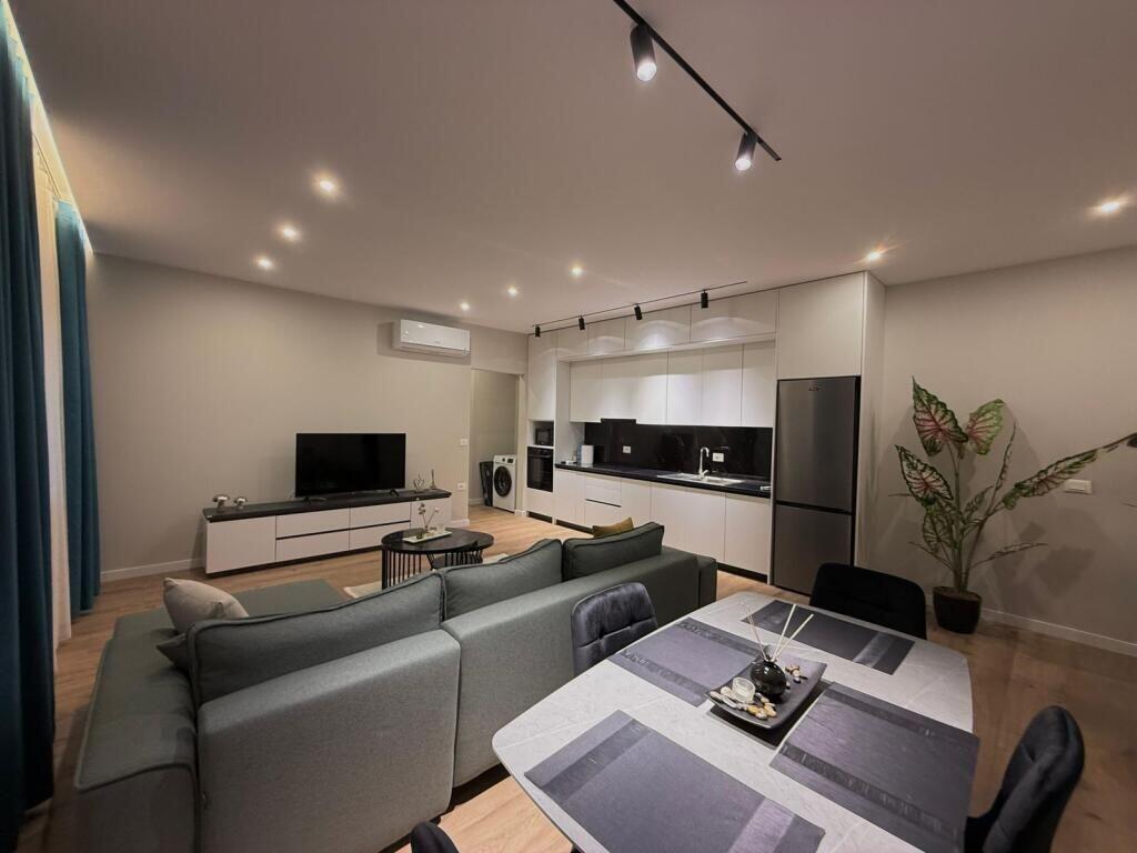 Apartment 1+1 for rent at LakeLand Residence.