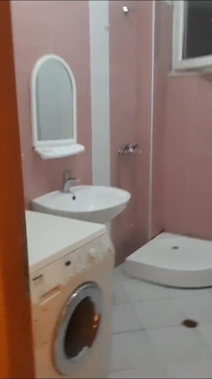 APARTAMENT ME QERA 1+1