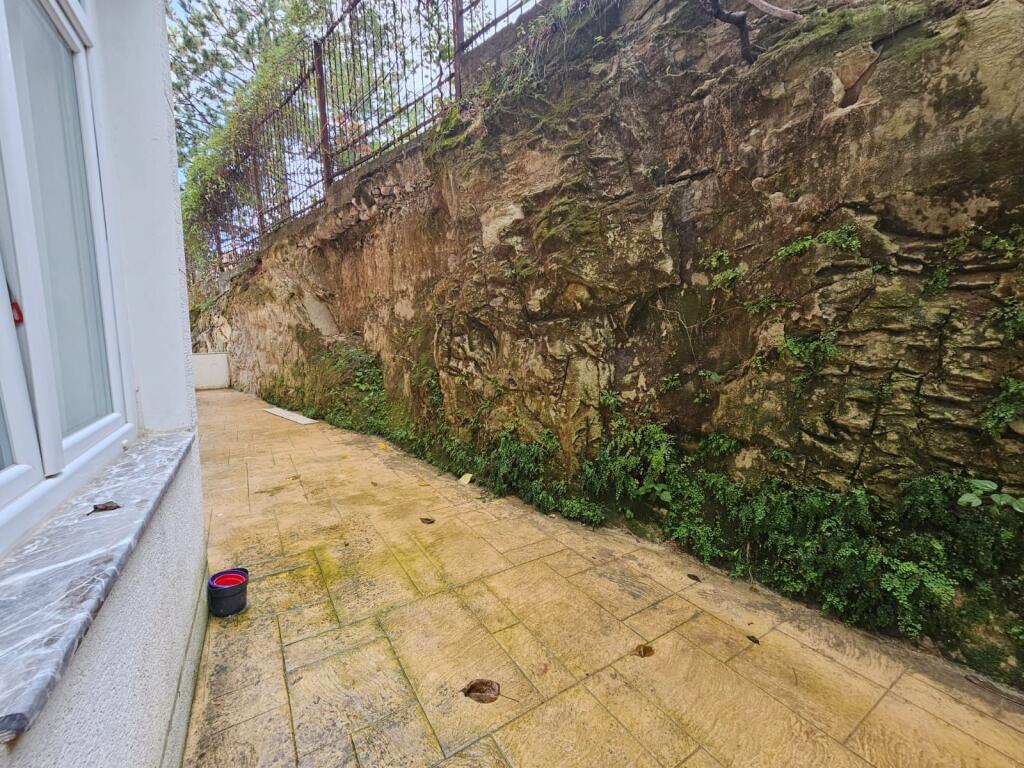 Appartamento 2+1+2 in vendita vicino al Giardino Botanico vicino alla Moschea!