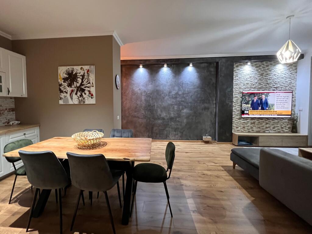 Apartment për qera tek kopështi botanik