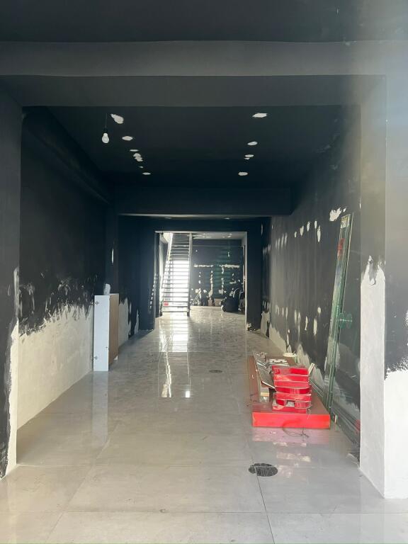 SHOP FOR RENT 222 M2 BLLOK 6,300 EURO