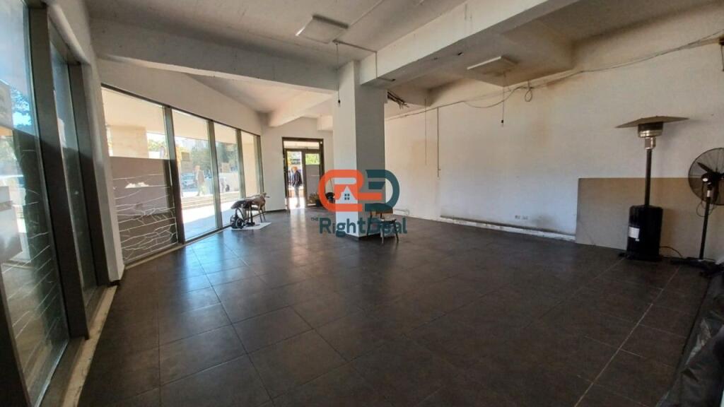 At Tower Bridge Complex 3, Business Unit for Sale, With Glass Facade Ideal for Investment!!