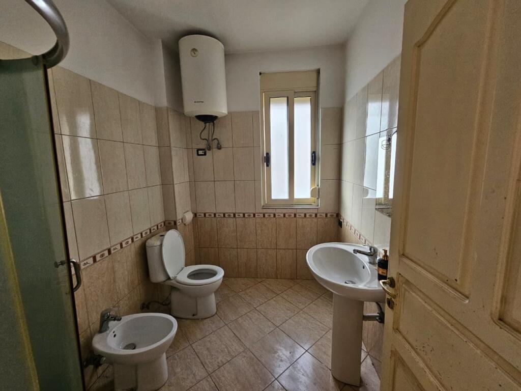 APARTMENT FOR SALE 1+1 VLORE CIPAJVE STREET