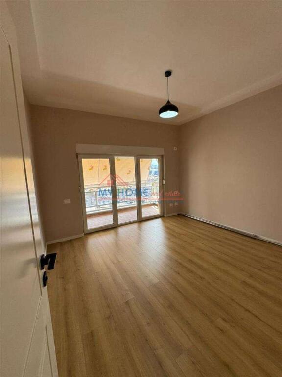 Apartament 2+1 ne Shitje ne Porcelan Tirane