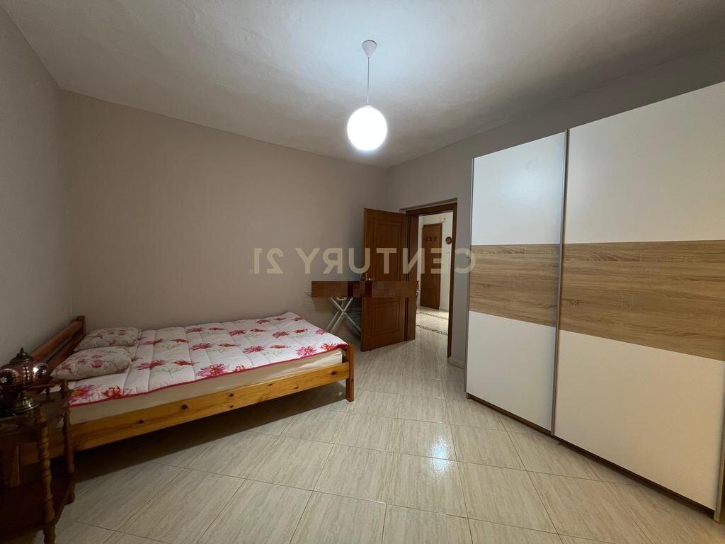 APARTAMENT 2+1 ME QIRA, PRANE AMBASADES AMERIKANE, TIRANE!