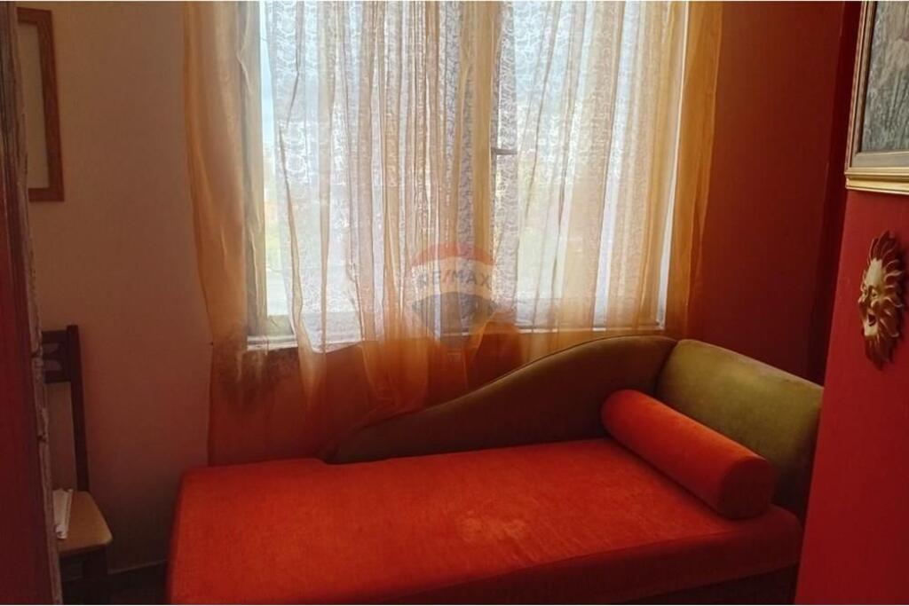 Apartament - Për Qira - ish Tregu Elektrike