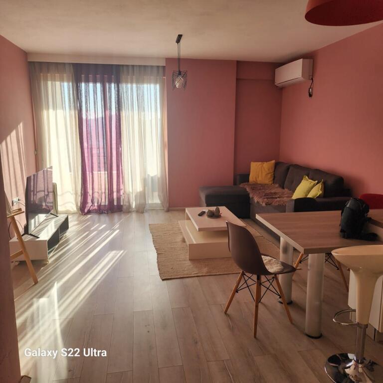 APARTAMENT 2+1 ME QIRA - PRANE SPITALIT HYGEA