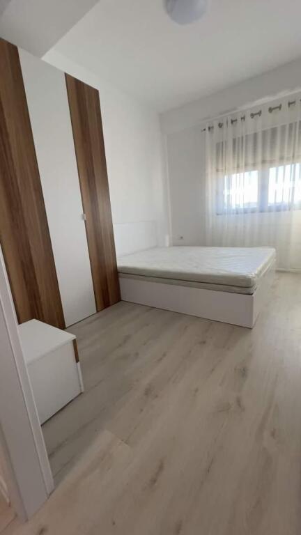 Jepet me qera apartament 2+1, Astir/600 euro