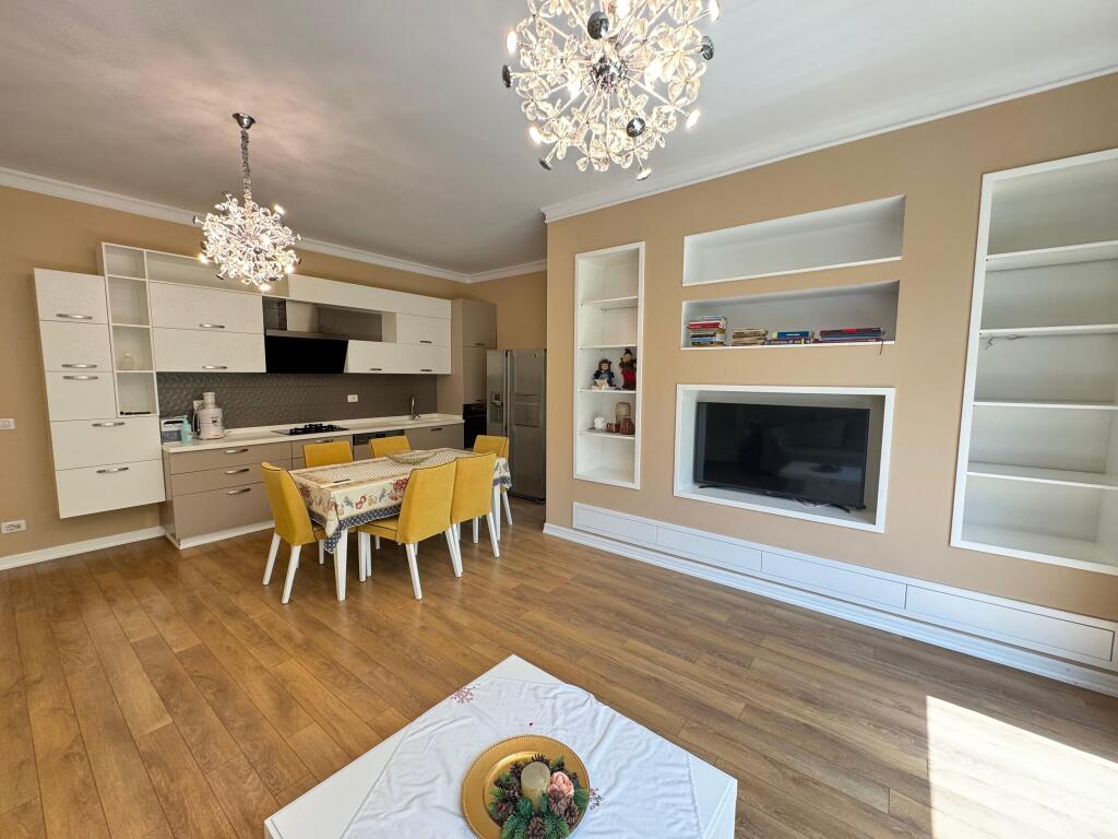 Qira, Apartament modern 2+1 + Garazh te Liqeni i thate