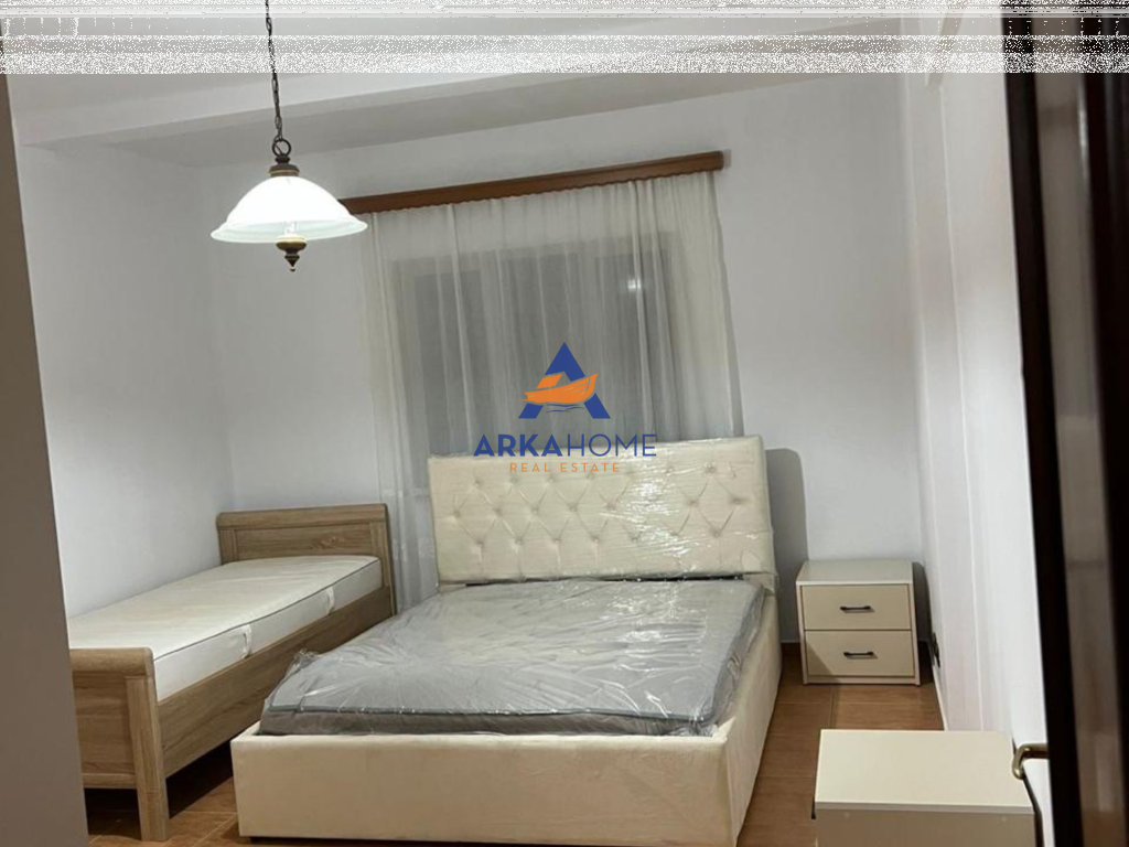 JEPET APARTAMENT ME QERA 1+1+BALLKON "KARL GEGA,STACIONI I TRENIT" 550 EURO