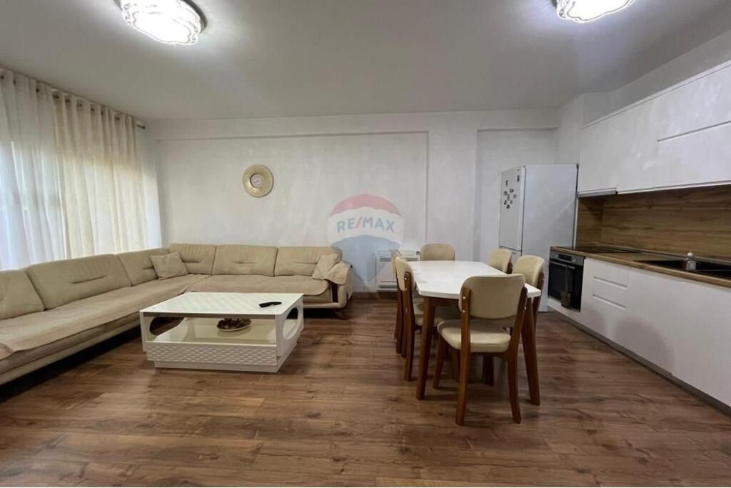 APARTAMENT 2+1+ POST PARKIMI TEK KOPSHTI BOTANIK