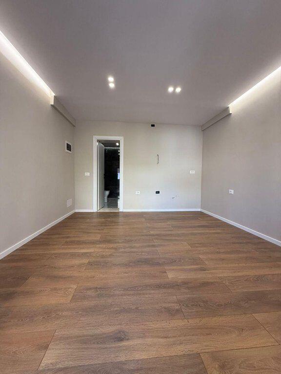 Ofrohet per Shitje Garsionere, Rruga e Elbasanit, Tirane