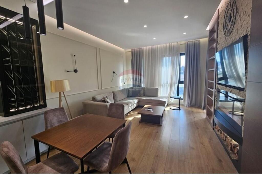 Apartment 1+1 for rent at 21-Dhjetori!