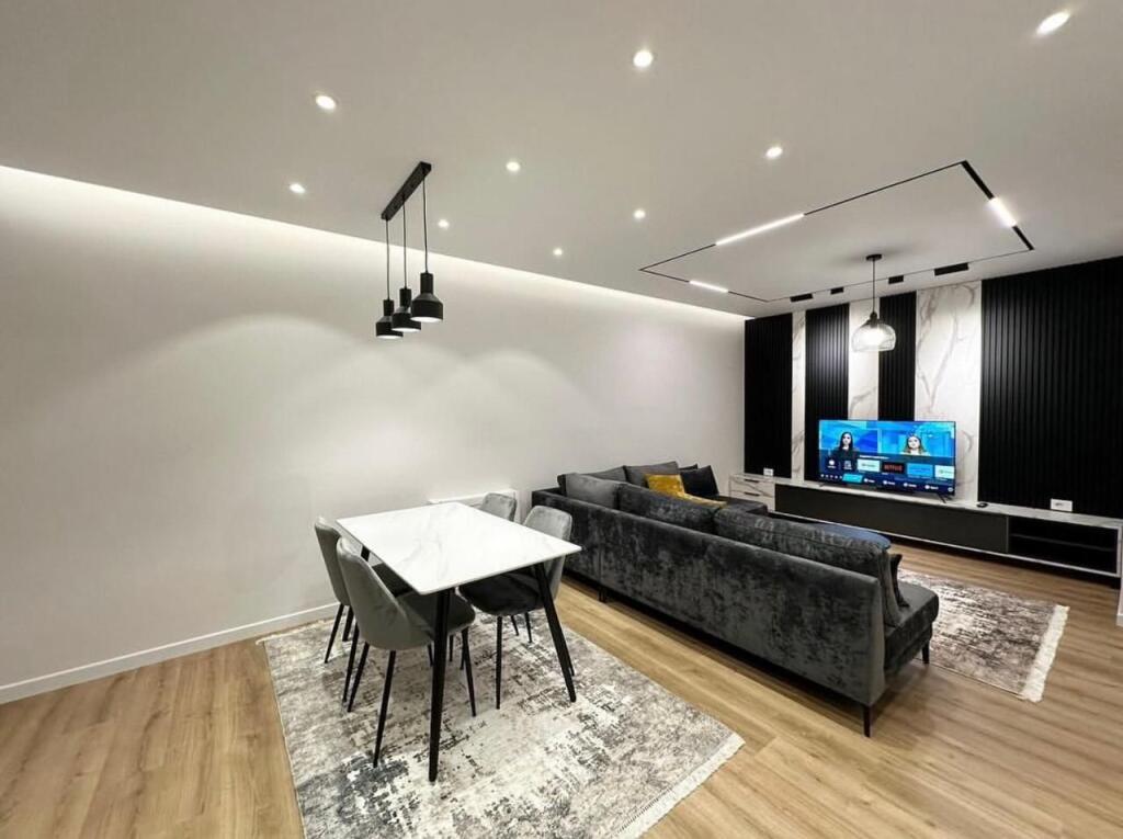 Apartment 2+1 for rent near the Ballet School.