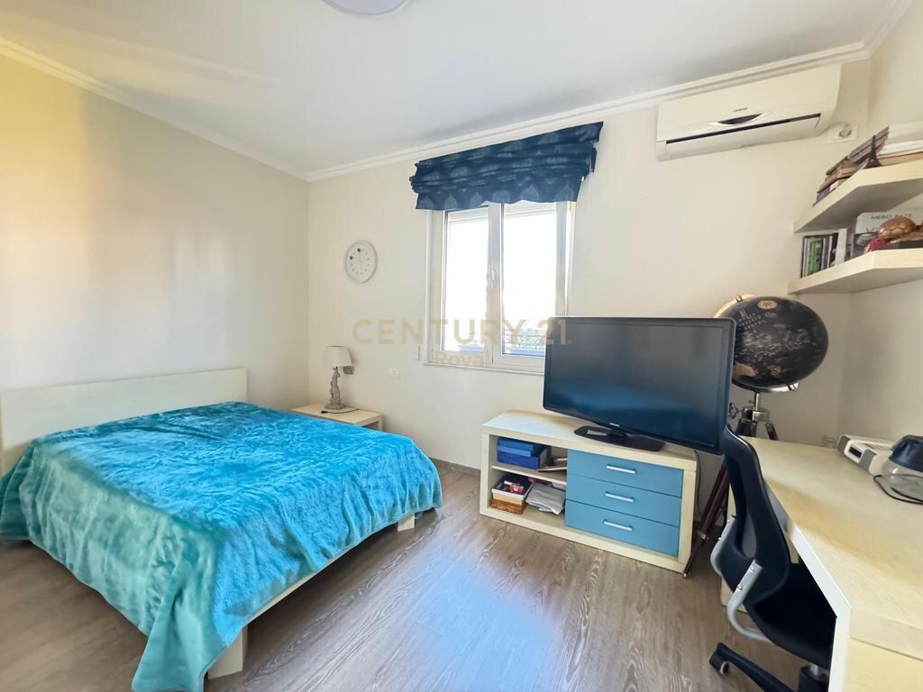 JEPET ME QIRA APARTAMENT 1+1 PRANE AMBASADES AMERIKANE 650 € /Muaj