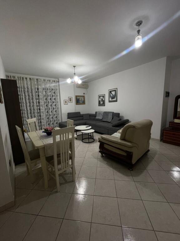 Affittasi appartamento 2+1+2 ad Astir/ 55.000 lek