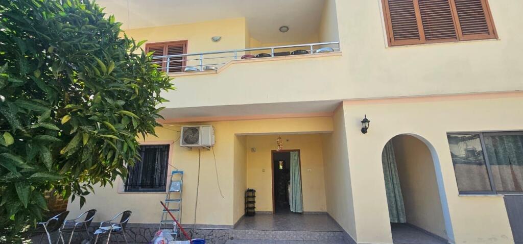 For rent 1+1 floor 1 furnished villa + parking 50000 lek