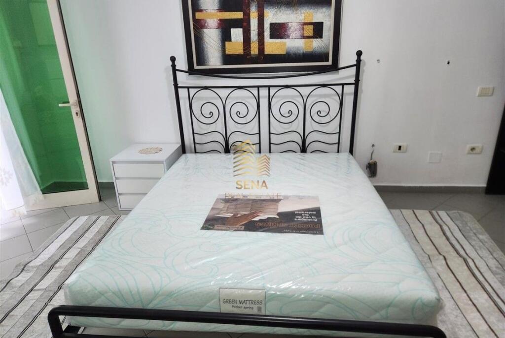 Affitto, Monolocale, Via Durazzo, 350 Euro/mese