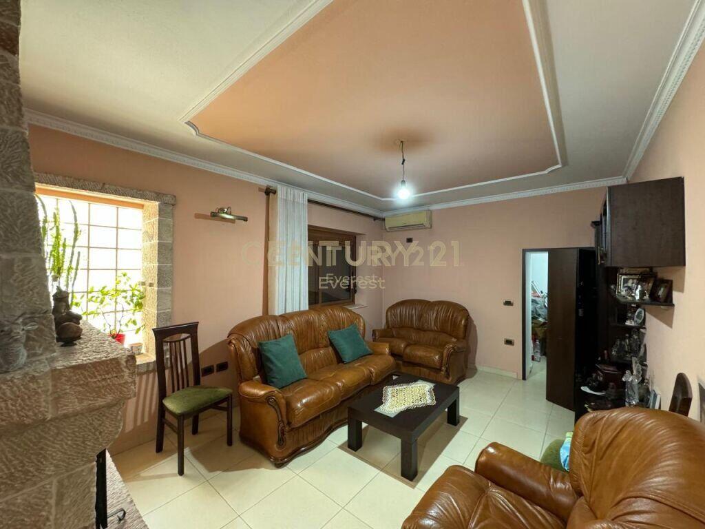 Apartment 4+1 for sale at the new Maternity
