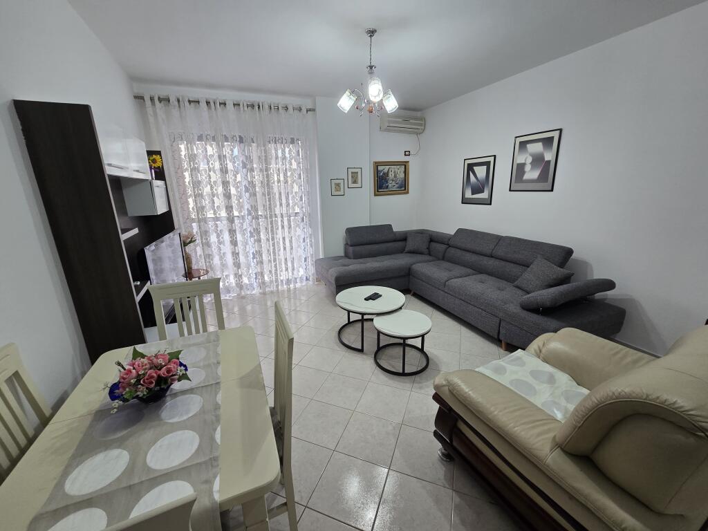 Appartamento 2+1+2+Verande in Affitto ad Astir  (ID A22032559)