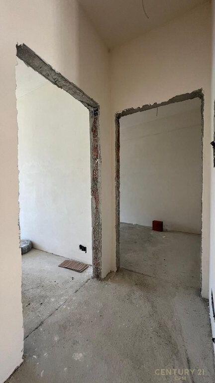 Shitet Duplex – Swan Lake Residence, Liqeni i Farkës