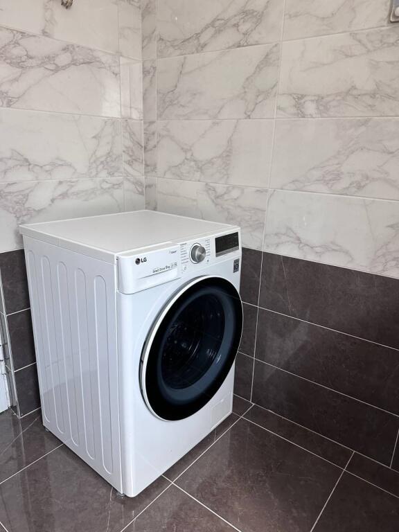 CHARMING PRIVATE HOUSE FOR SALE VLORA