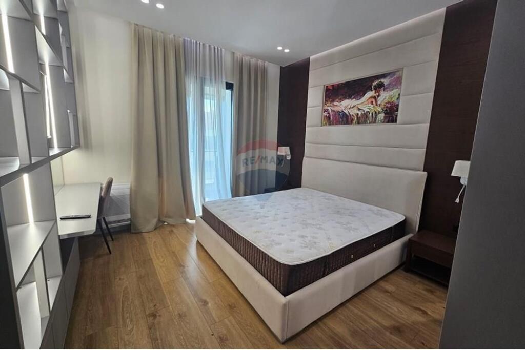 Apartment 1+1 for rent at 21-Dhjetori!