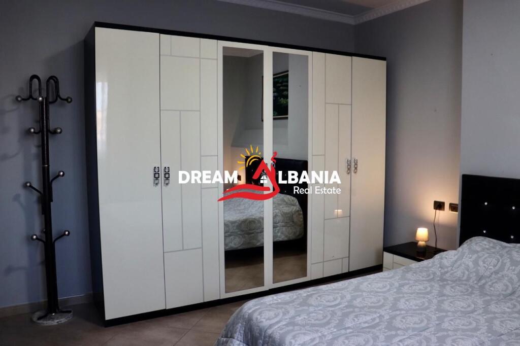 Jepet apartament 3+1 me qera tek Xhamlliku,Tirane ID (42111215)