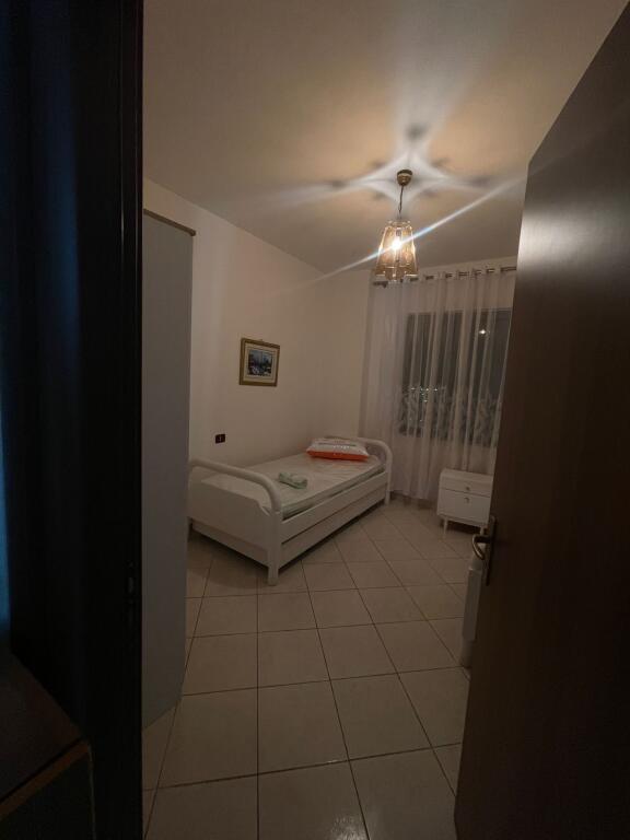 Affittasi appartamento 2+1+2 ad Astir/ 55.000 lek