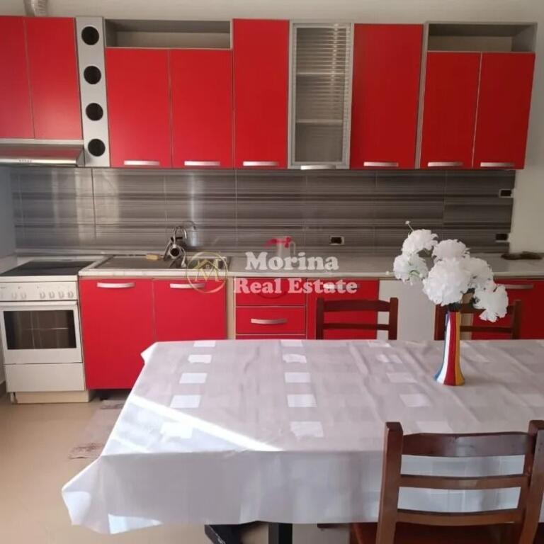 Qera, Apartament 2+1, Universiteti Barleti Selite, 500 euro/muaj