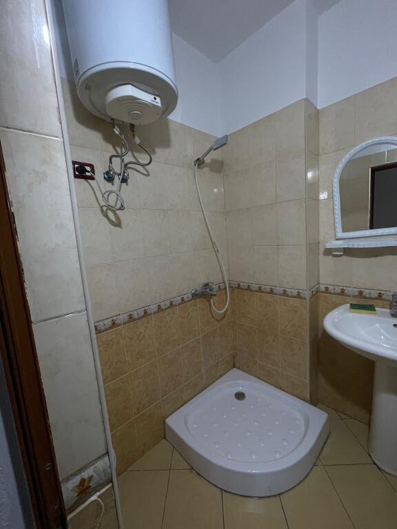 Affittasi appartamento 2+1+2 ad Astir/ 55.000 lek