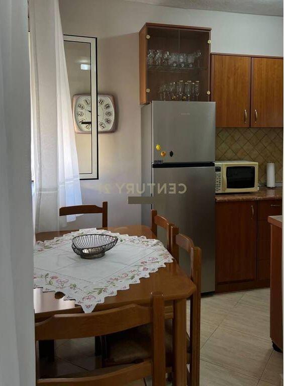 APARTAMENT 2+1 ME QIRA, PRANE AMBASADES AMERIKANE, TIRANE!