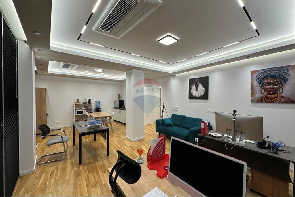 Zyre me qira ne Lake View Residence