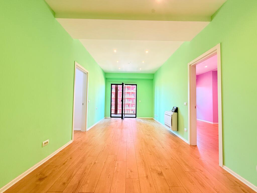 🏢 Ambient Zyre me Qira – Garden Building