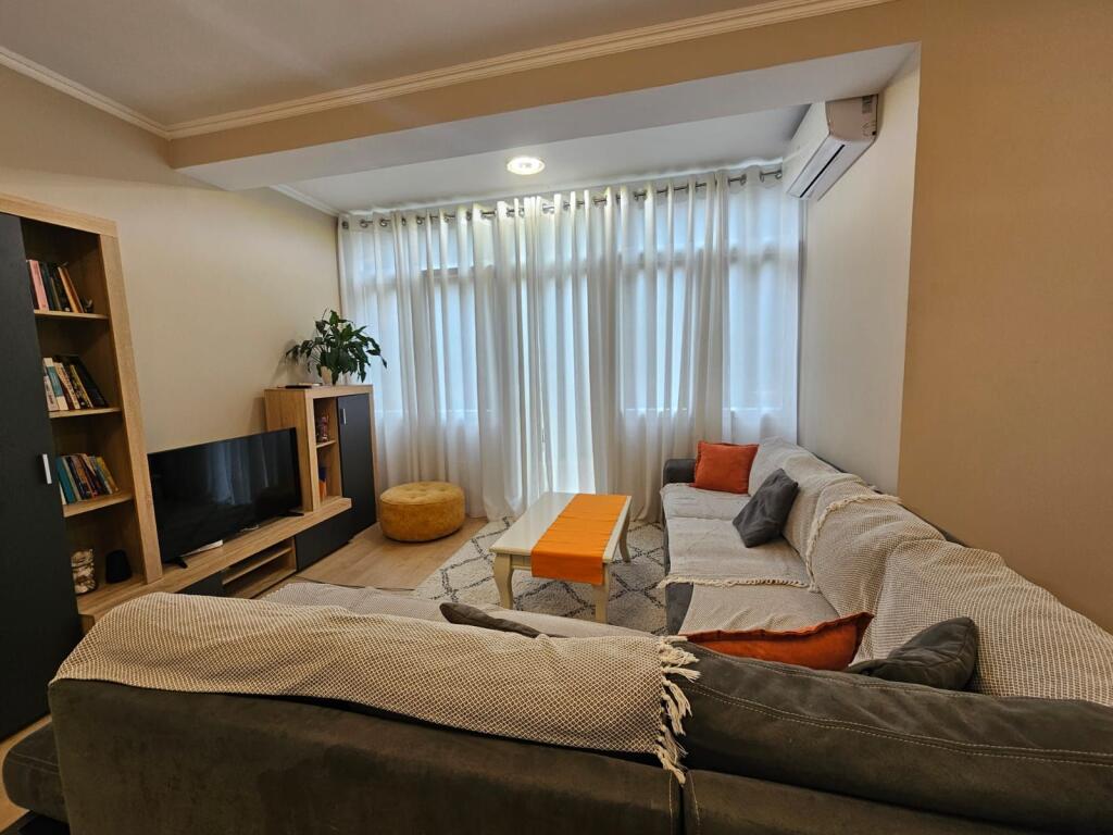 Appartamento 2+1+2 in vendita vicino al Giardino Botanico vicino alla Moschea!