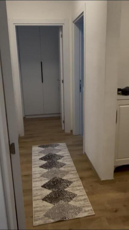 Apartament me Qira në Univers City