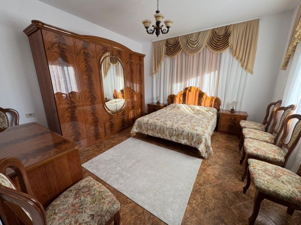 AFFITTASI 2+1 A SELITE