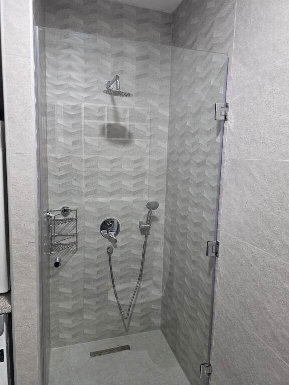 Appartamento 3+1 in vendita – Via Dajti, vicino al Ristorante “2 Luanët”, Tirana