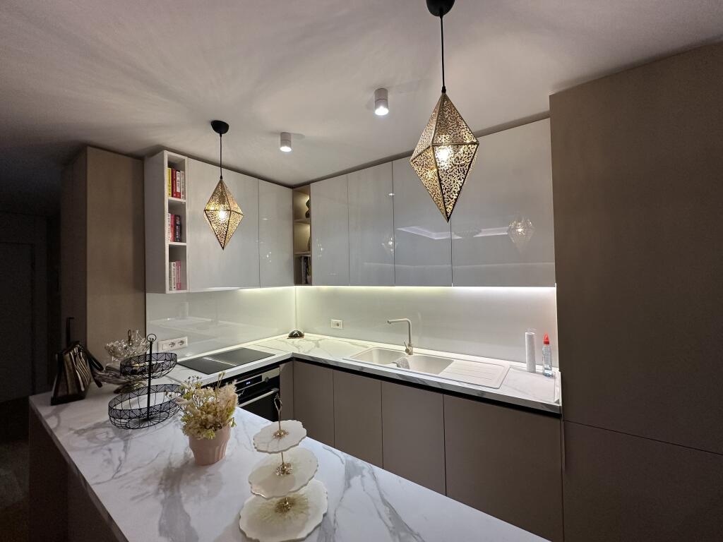 🏡 Apartment 3+1 for sale near Air Albania, Elbasanit Street