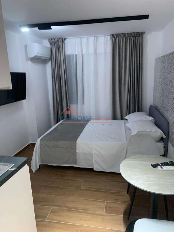 4 Garsoniere ne shitje Bllok Tirane