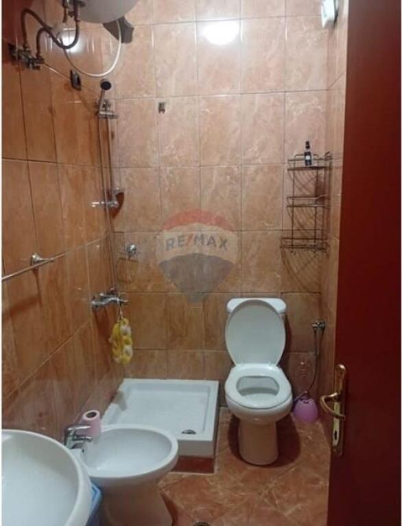 Apartament - Për Qira - ish Tregu Elektrike