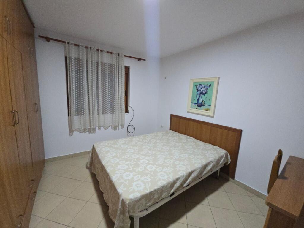APARTAMENT 1+1 ME QERA PRANE VALA PARK DURRES