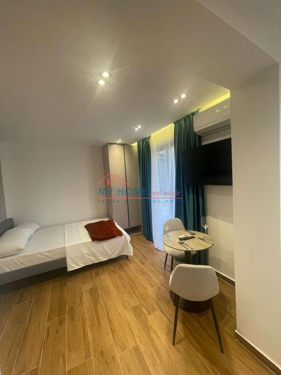 4 Garsoniere ne shitje Bllok Tirane