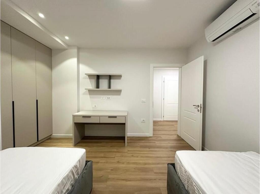 Apartment 2+1 for rent near the Ballet School.