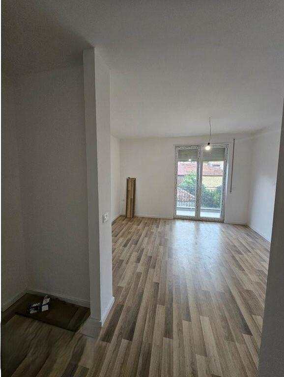 GARSONIERE PER SHITJE TEK TREGU ELEKTRIK! 95,000 €