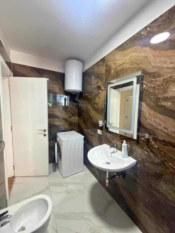 For rent 2+1+1 ASTIR TE EGLO 60,000 lek